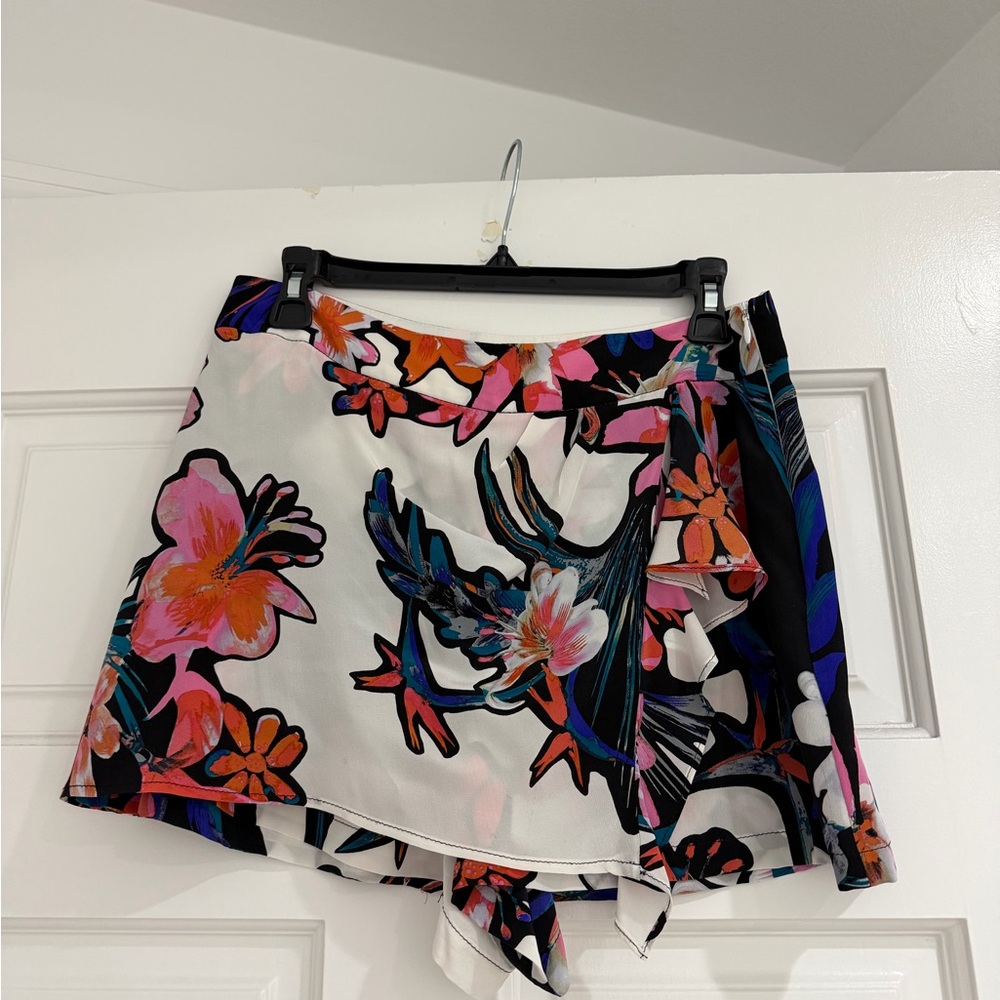 Nanette Lepore Multicolor Floral skort